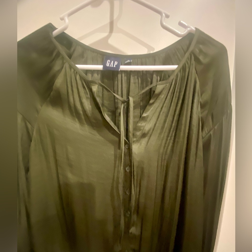 Gap Olive Green Satin Empire Top Size M